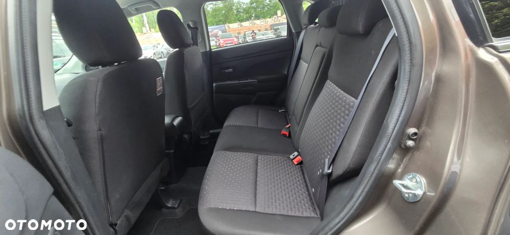 Mitsubishi ASX 1.6 2WD Instyle - 31