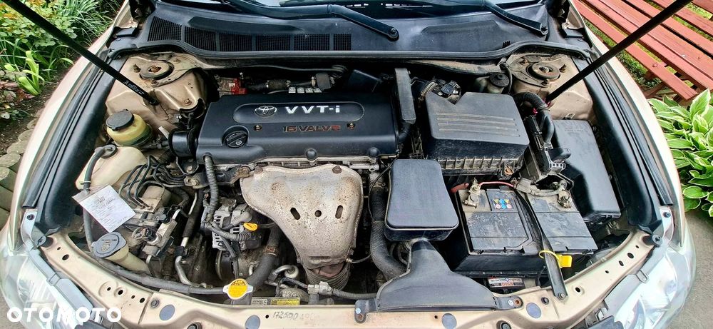Toyota Camry - 6