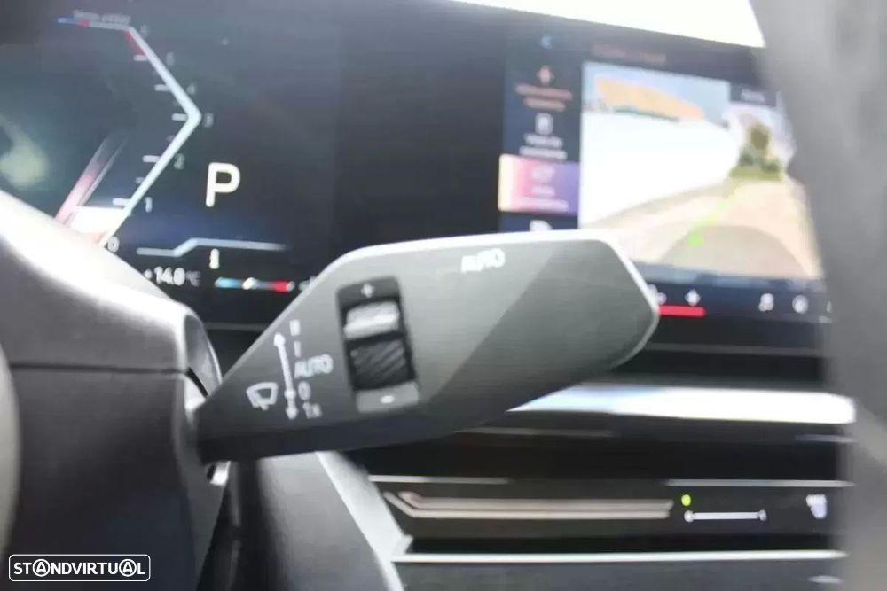 BMW 520 d xDrive Pack Desportivo M - 19