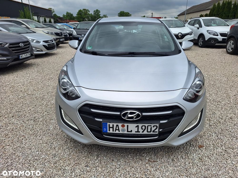 Hyundai i30 blue 1.6 GDI Trend - 11