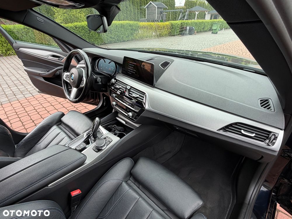 BMW Seria 5 520d M Sport Edition - 23