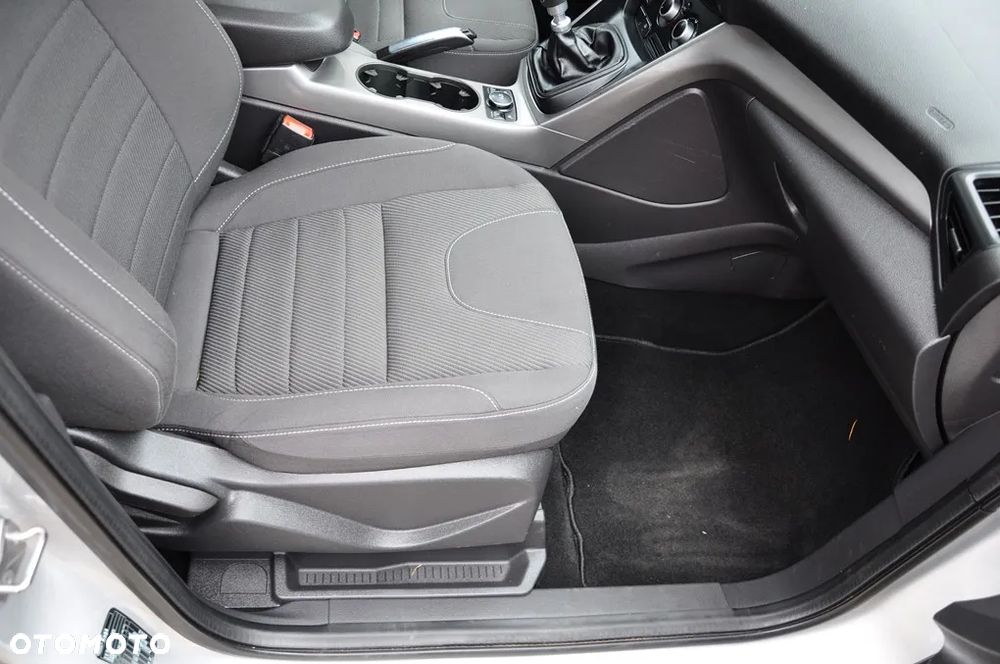 Ford Kuga 2.0 TDCi 4WD Titanium - 29