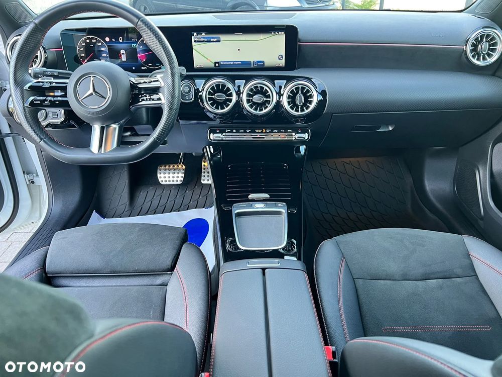 Mercedes-Benz Klasa A 200 AMG Line 7G-DCT - 8