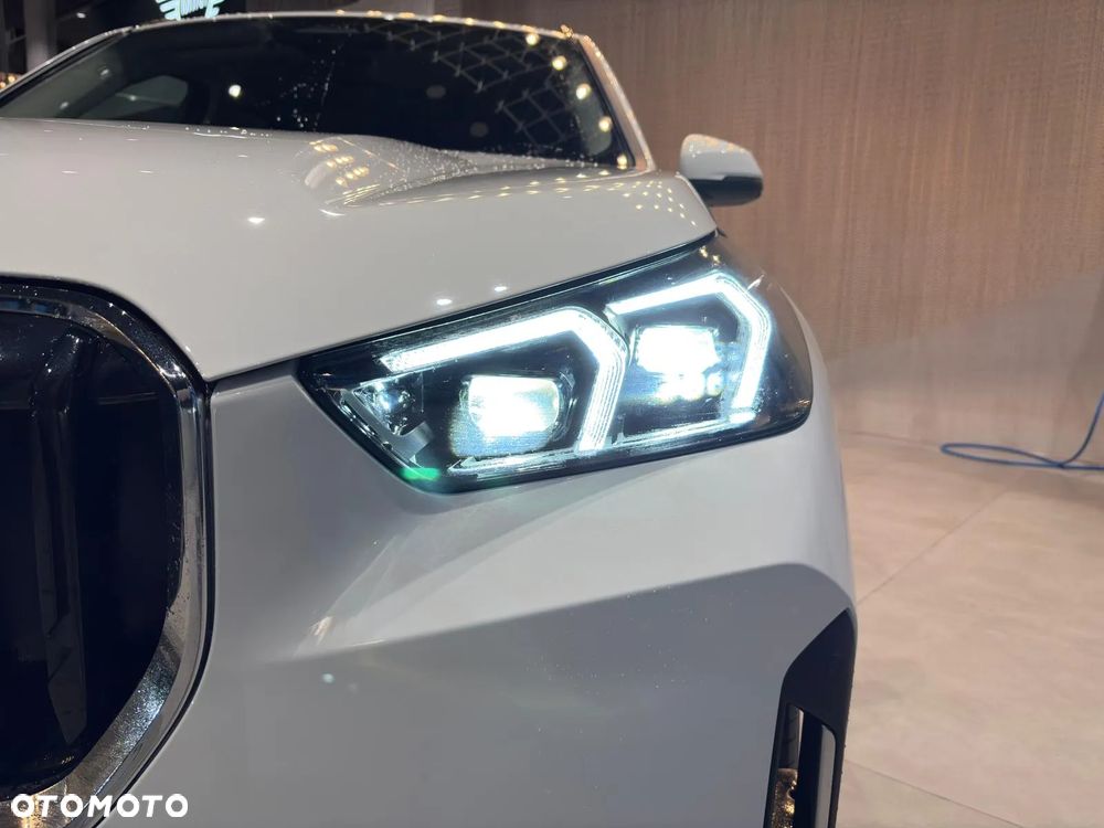 BMW X1 xDrive23i mHEV xLine - 10