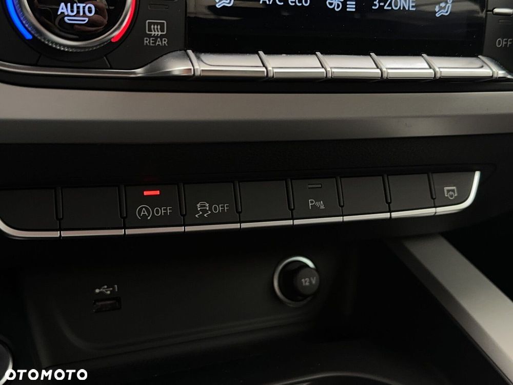Audi A4 Limousine - 27