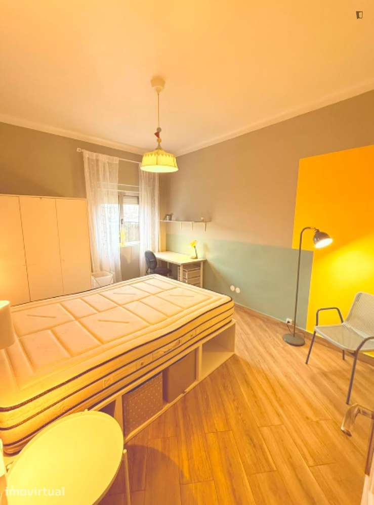 Quarto - localizado em Santarem - Grande imagem: 3/13