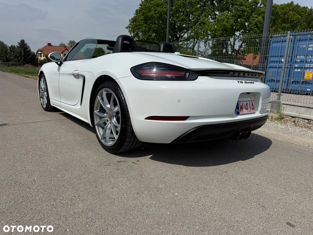 Porsche Boxster - 11