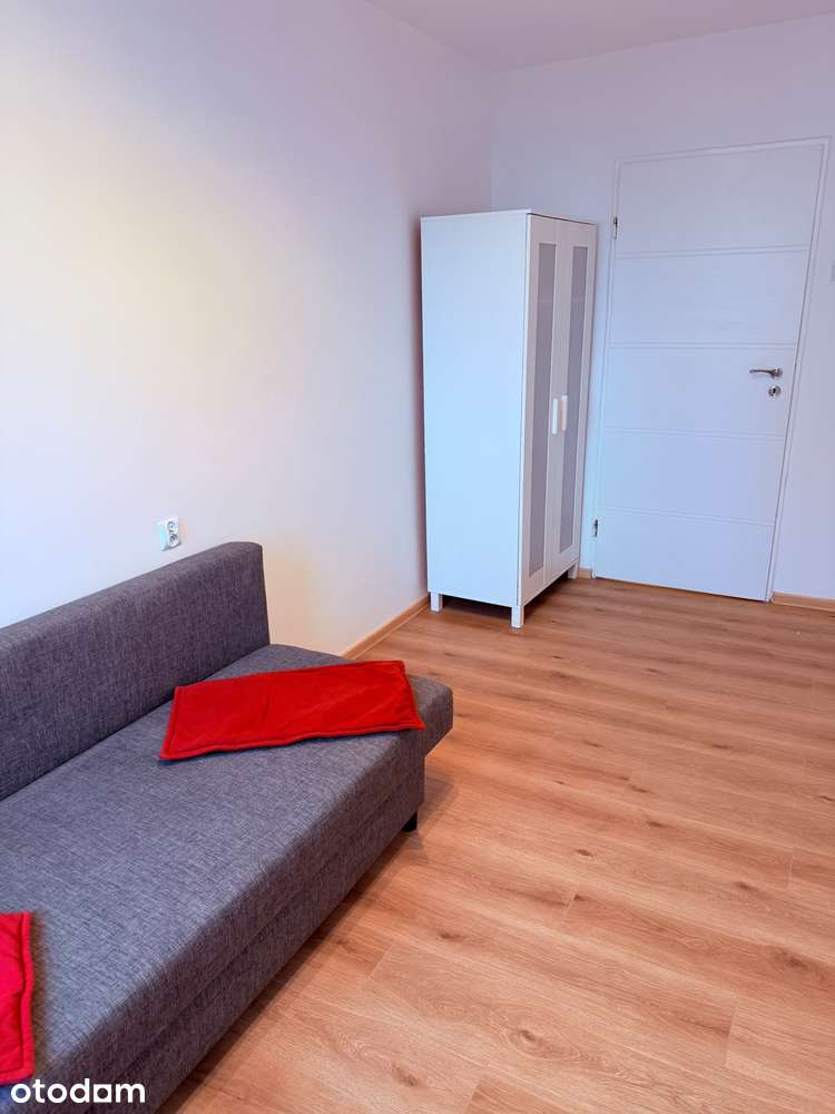 Mieszkanie 3 pokojowe, Warszawa (Gocław) ul. Komorska, Bezpośrednio