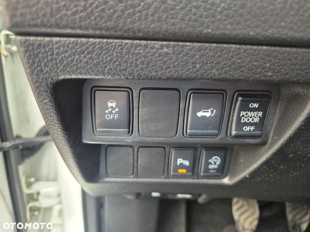 Nissan X-Trail 1.6 DCi Tekna 4WD EU6 - 19