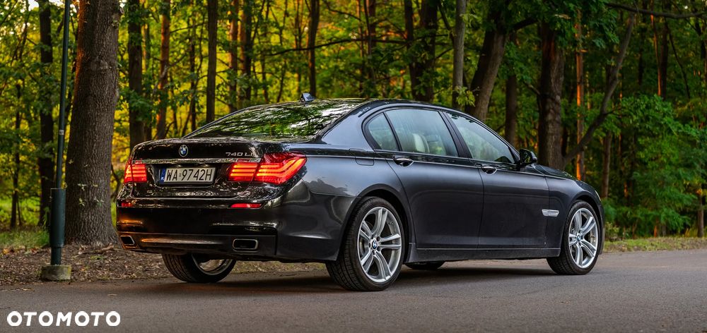 BMW Seria 7 740Li Edition Exclusive - 4