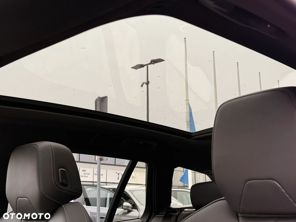 BMW Seria 5 520d xDrive - 32