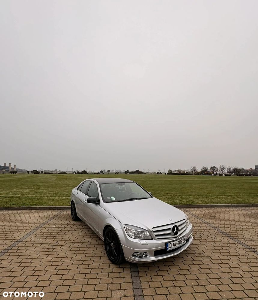 Mercedes-Benz Klasa C 180 K BlueEff Classic - 2