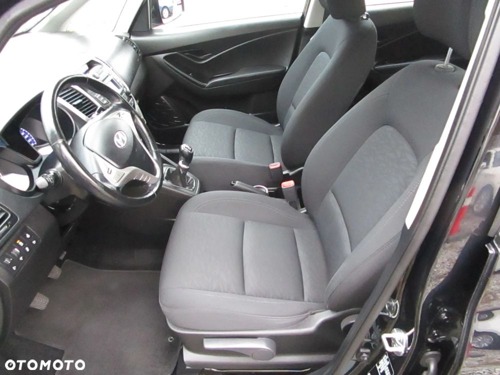 Hyundai ix20 - 22