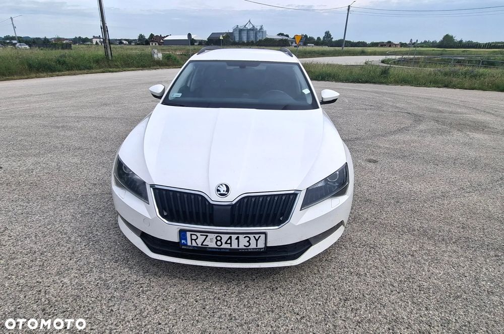 Skoda Superb 2.0 TDI Active - 11