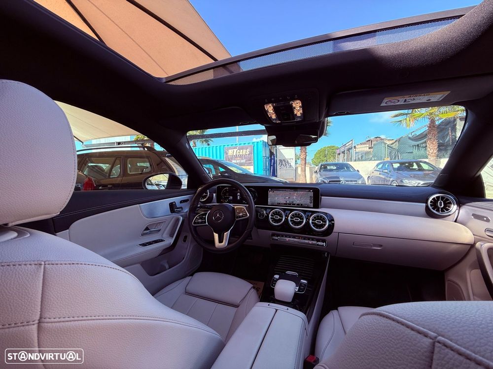 Mercedes-Benz CLA 180 7G-DCT Special Edition - 37