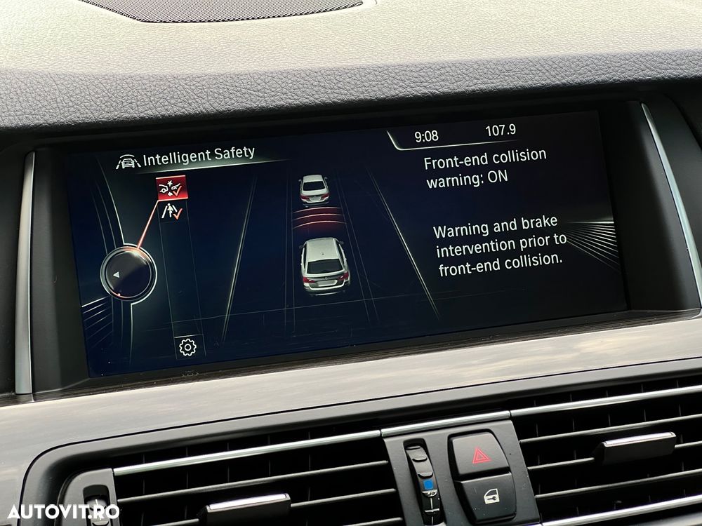 BMW Seria 5 520d xDrive Touring Aut. Luxury Line - 37