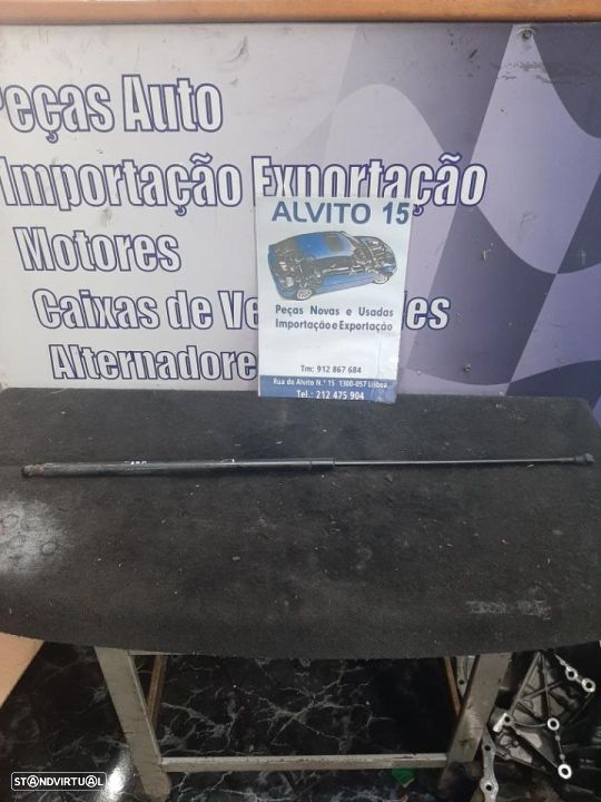 amortecedor do capoo  Volvo V40 2003 - 1