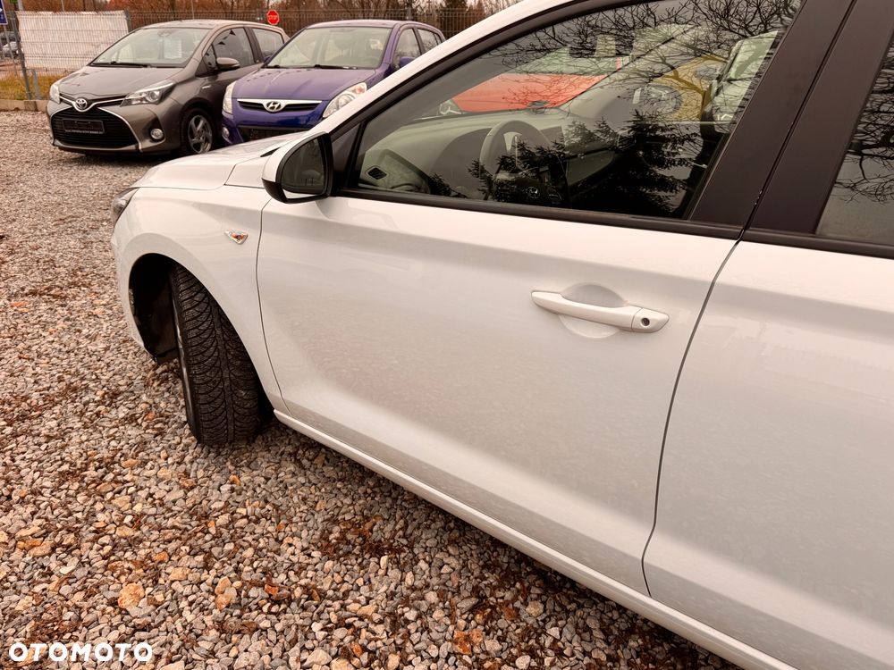 Hyundai i30 1.6 D Comfort - 15