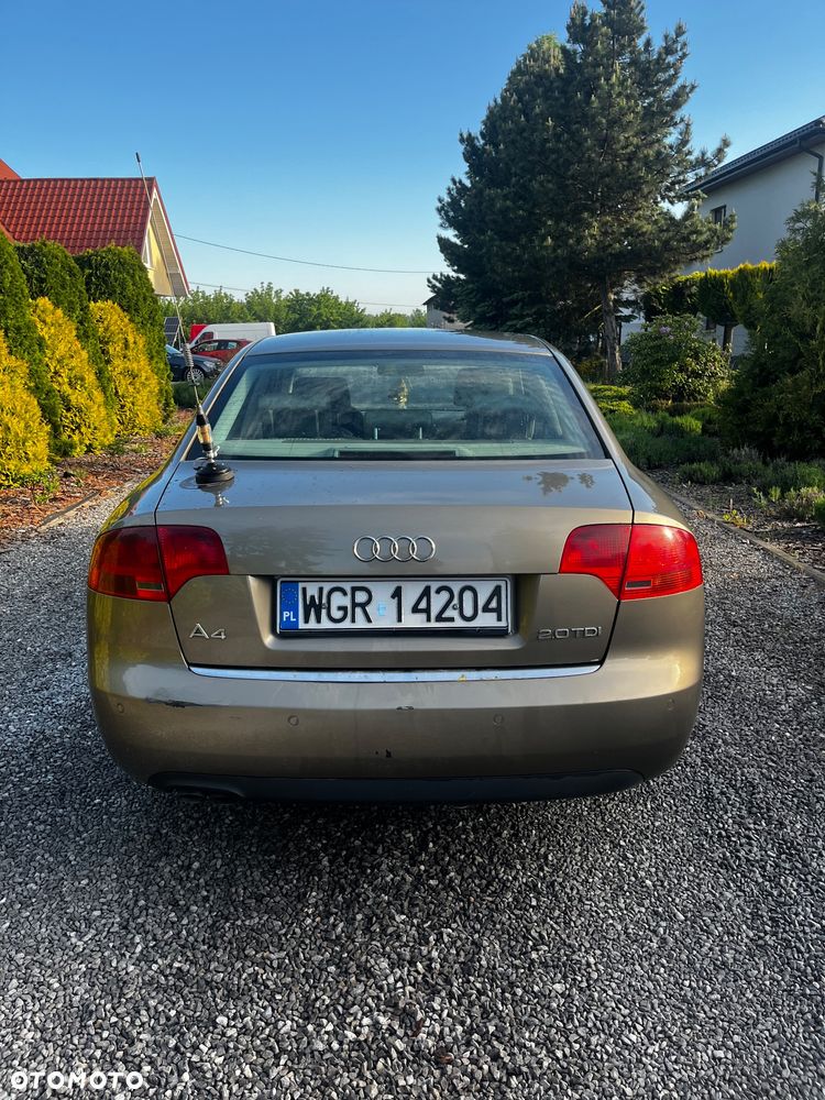 Audi A4 Limousine - 2