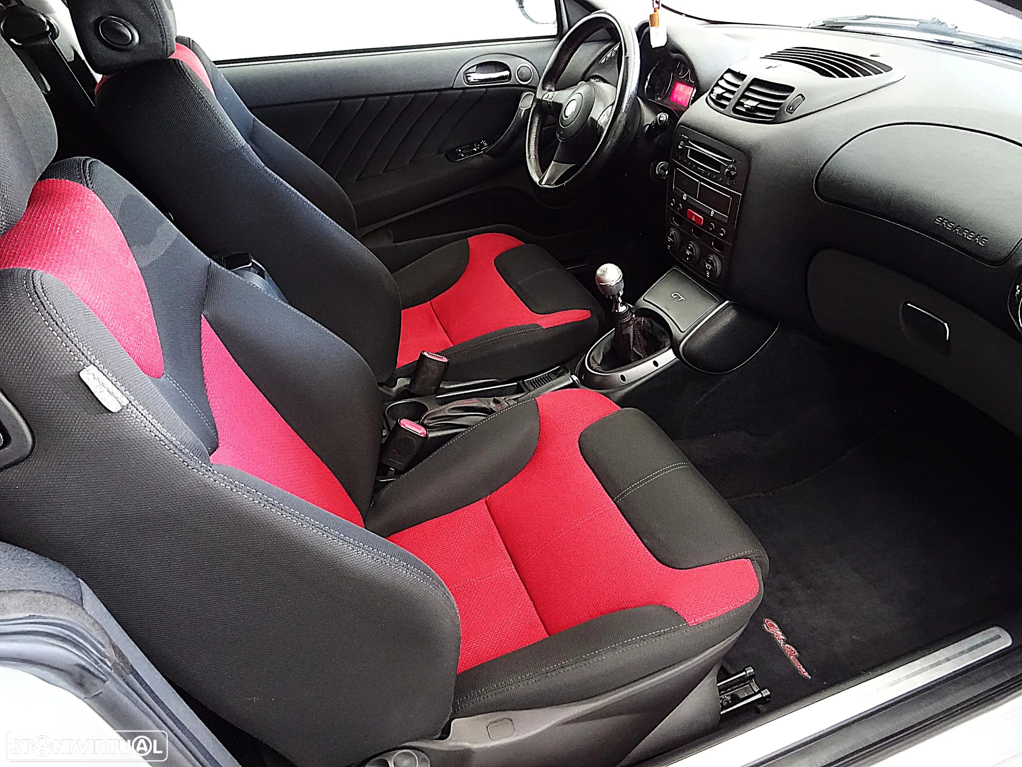 Alfa Romeo GT 1.9 JTD M-JET Q2 - 6