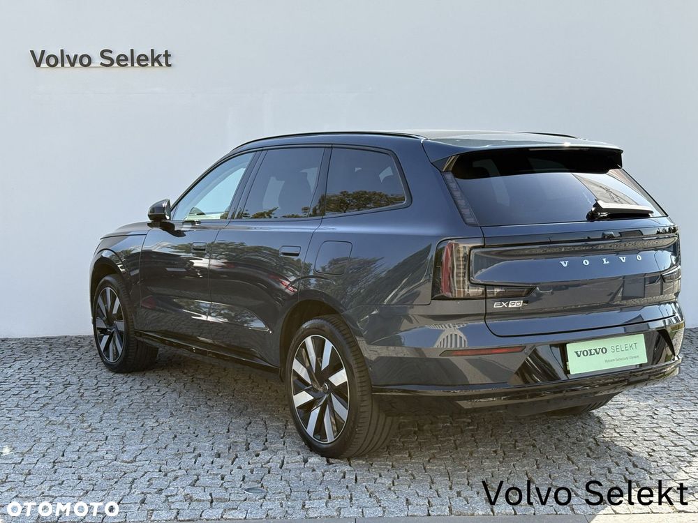 Volvo EX90 - 6