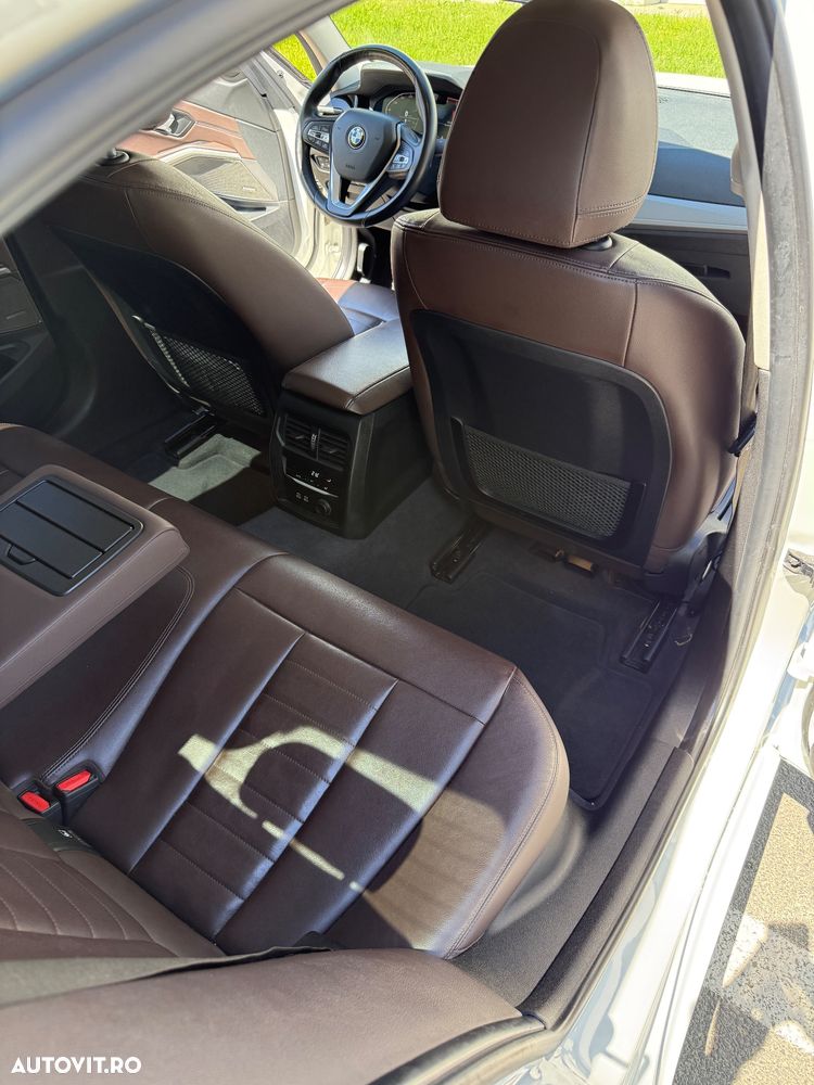 BMW Seria 3 318d Aut. Advantage - 15