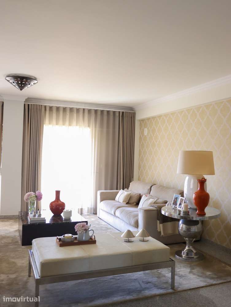 Apartamento T3 à venda na Praceta Virgínia de Moura - Grande imagem: 3/27