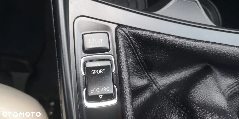 BMW Seria 1 116i Sport Line - 22