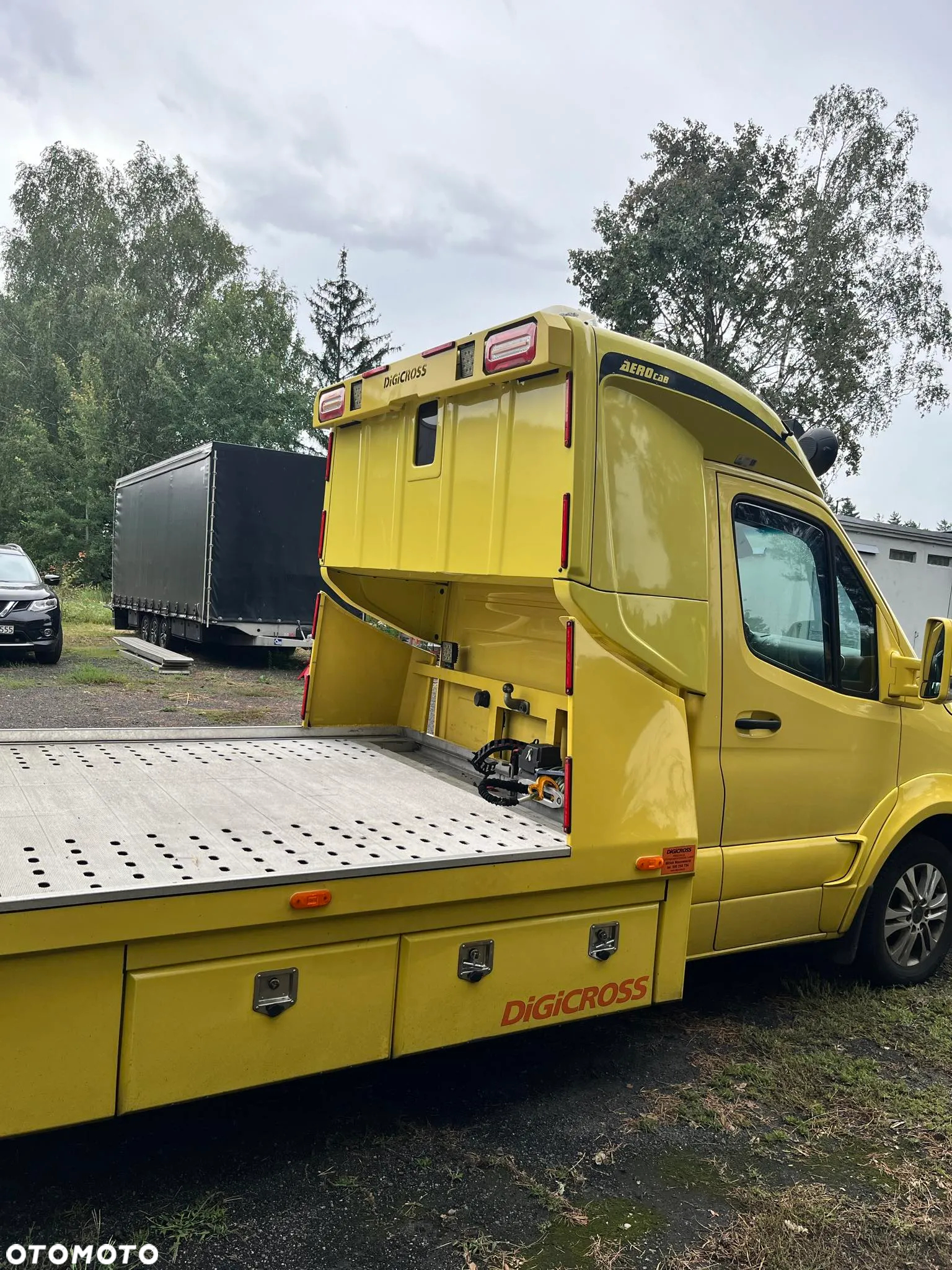 Mercedes-Benz Sprinter - 5