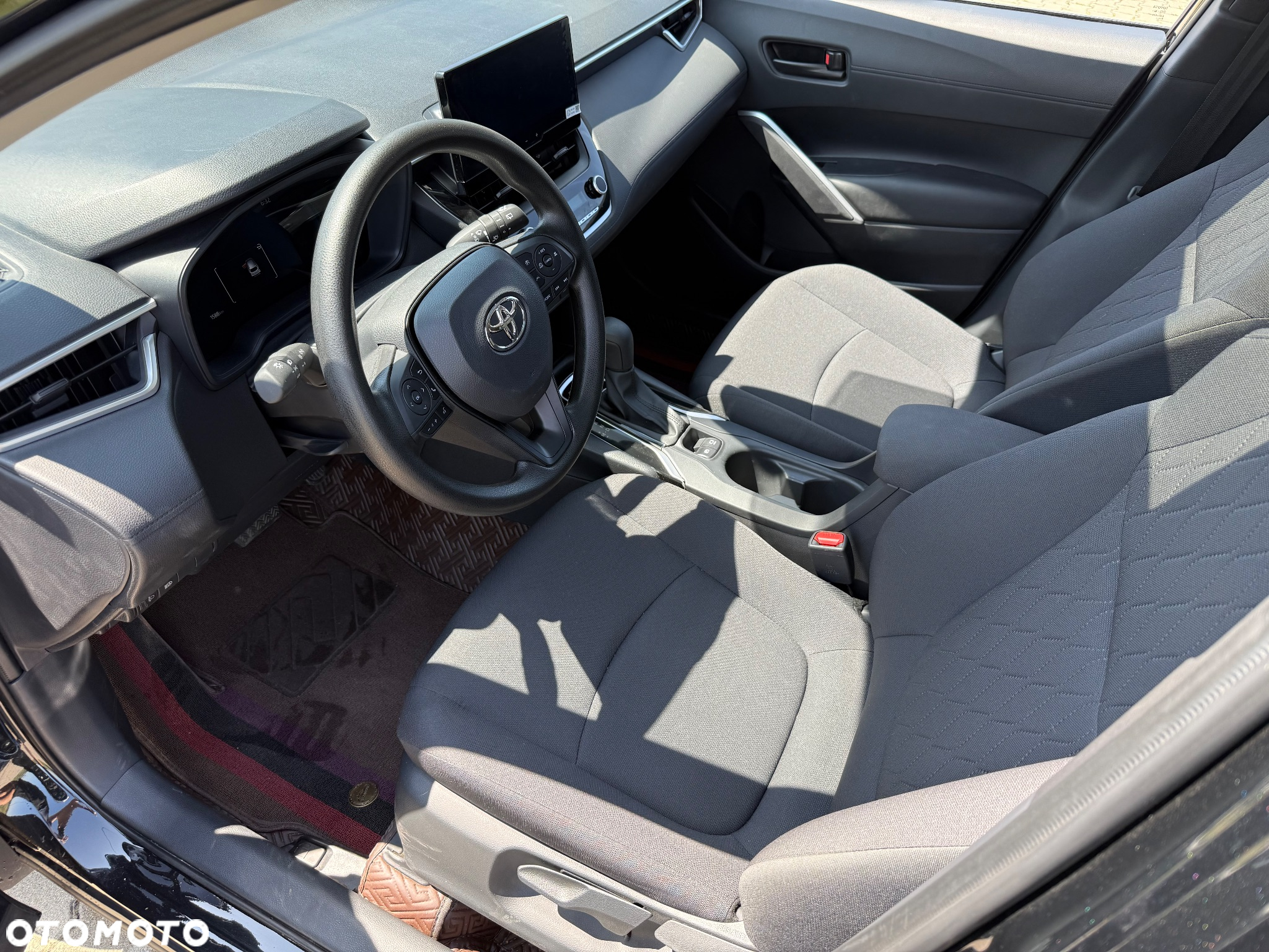Toyota Corolla Cross - 17