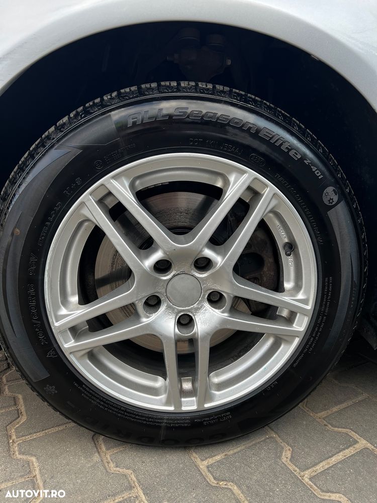 Audi A4 2.0 TDI quattro - 17