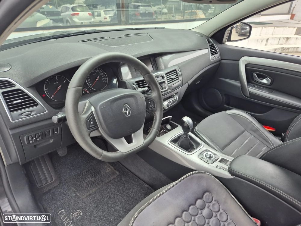 Renault Laguna 1.5 dCi Confort - 12