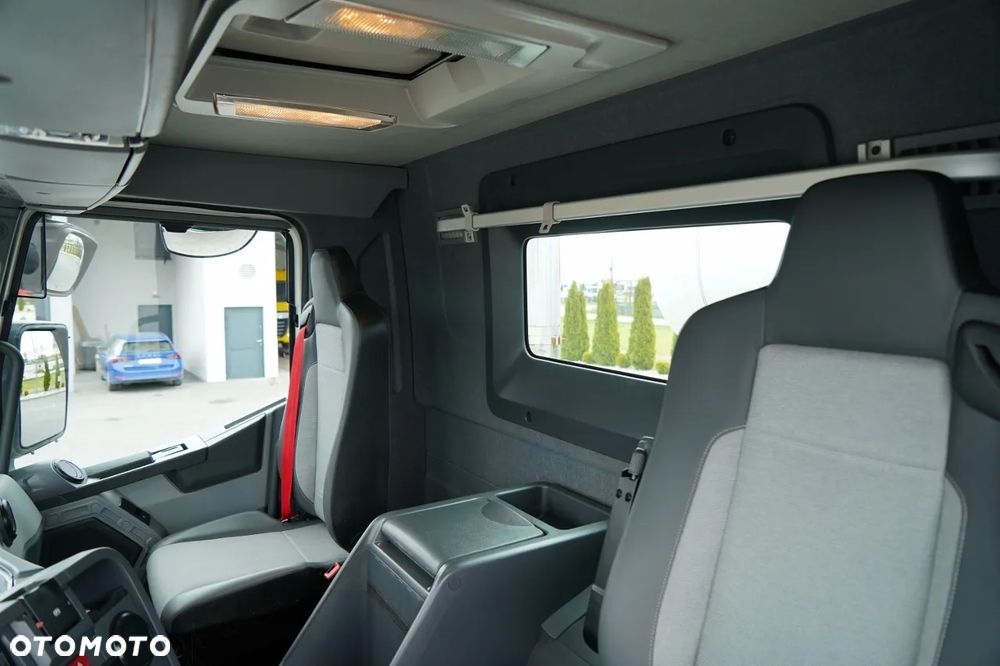 Renault C 430 / 8X4 / BETONOMIESZARKA / GRUSZKA 9 M3 / ALUFELGI / KAMERA / EURO 6 / - 30
