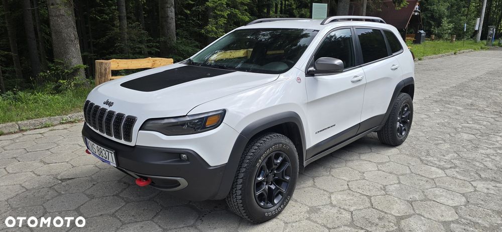 Jeep Cherokee - 1