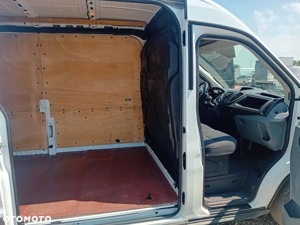 Ford Transit - 15