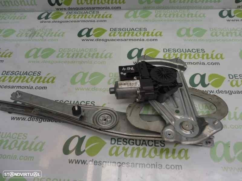 ELEVADOR DE VIDRO FRONTAL DIREITO RENAULT MEGANE III FASTBACK 2013 -807301396R - 1