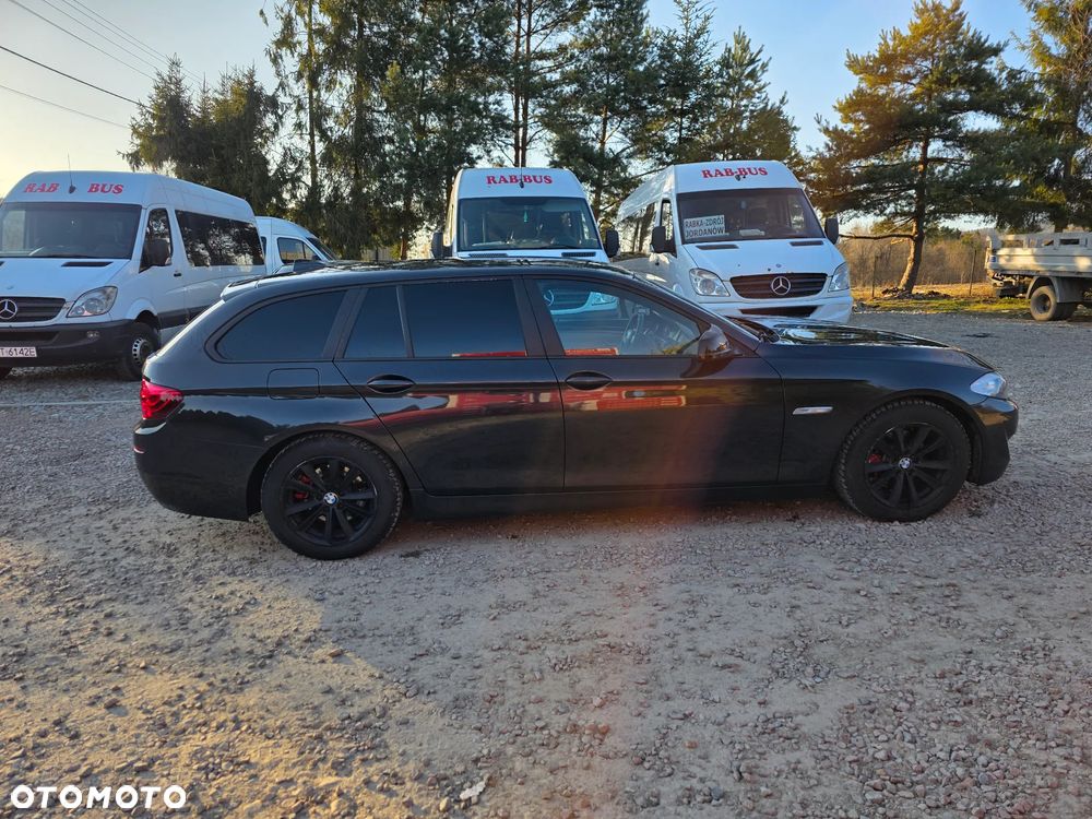 BMW Seria 5 520d Sport-Aut - 8