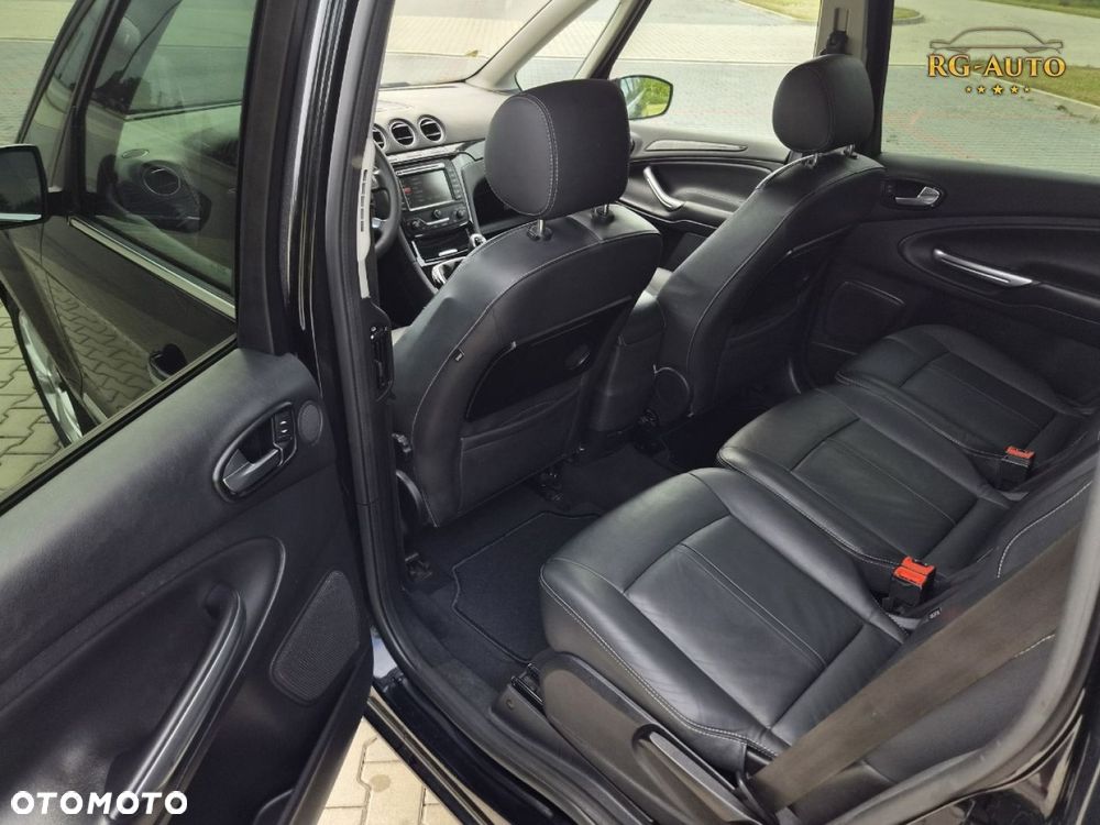 Ford Galaxy - 35