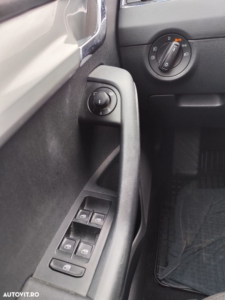 Skoda Octavia 1.8 TSI 4x4 DSG Ambition - 8