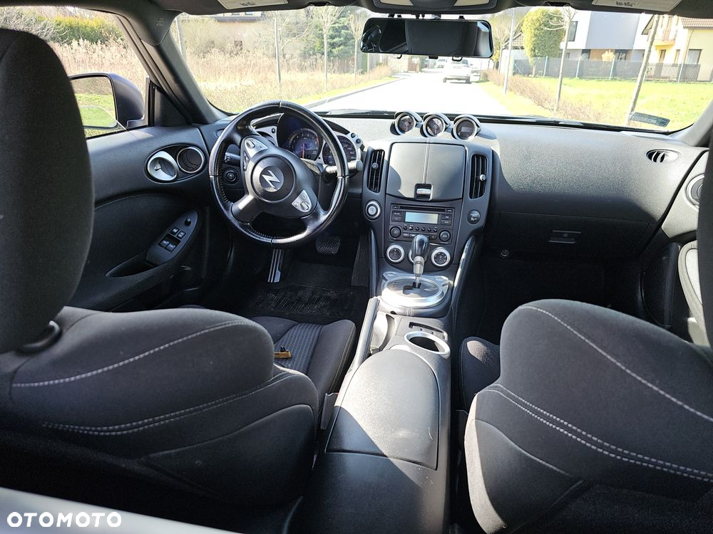 Nissan 370 Z - 15