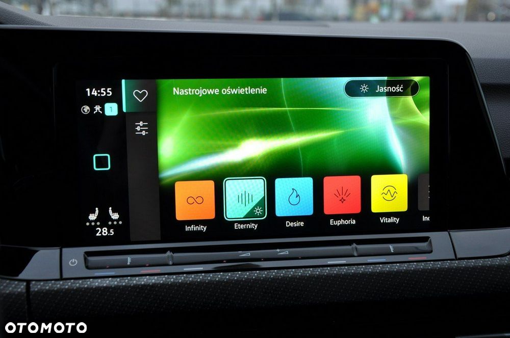 Volkswagen Golf - 24