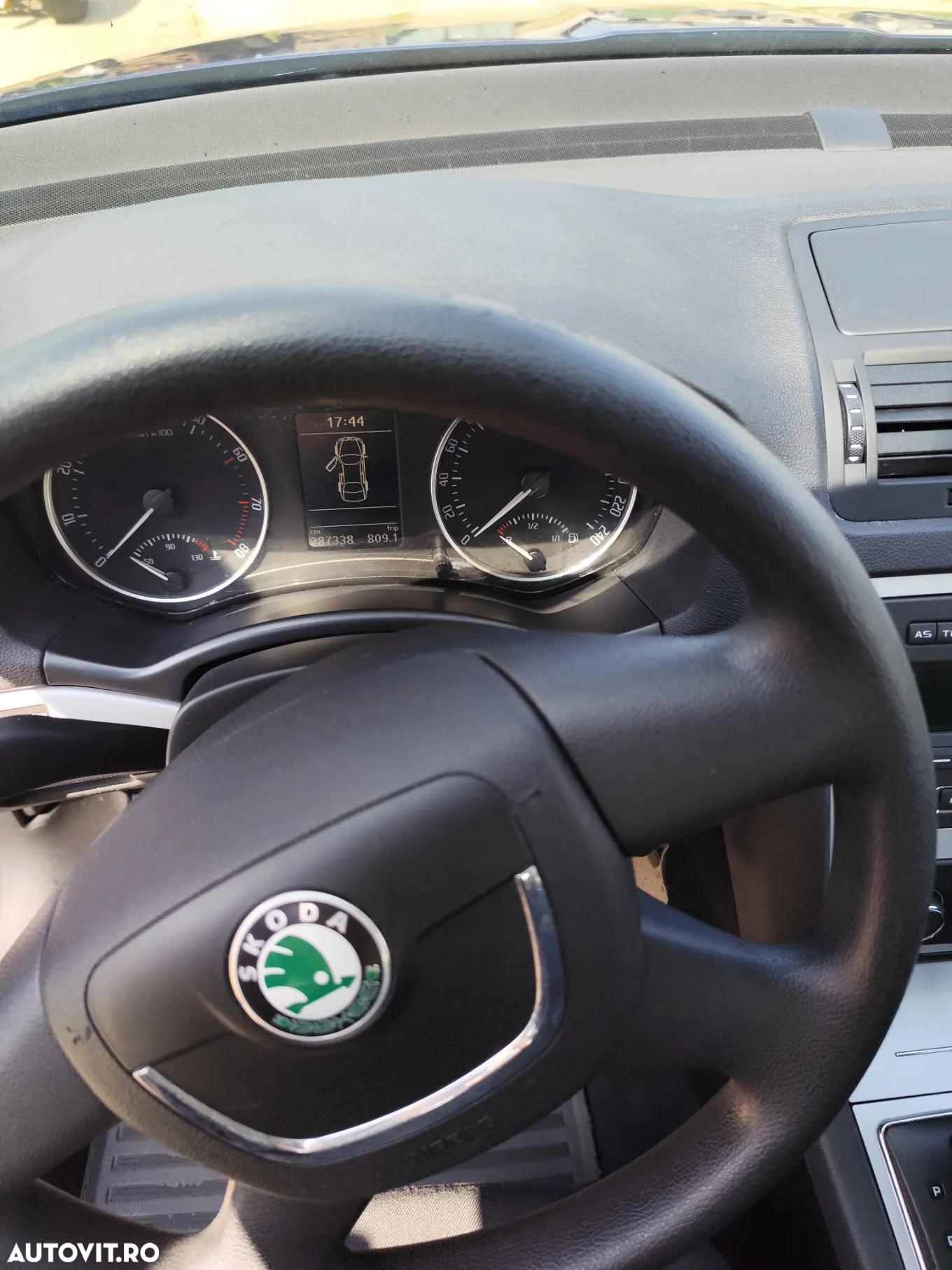 Skoda Octavia 1.4 TSI Ambiente DSG - 3