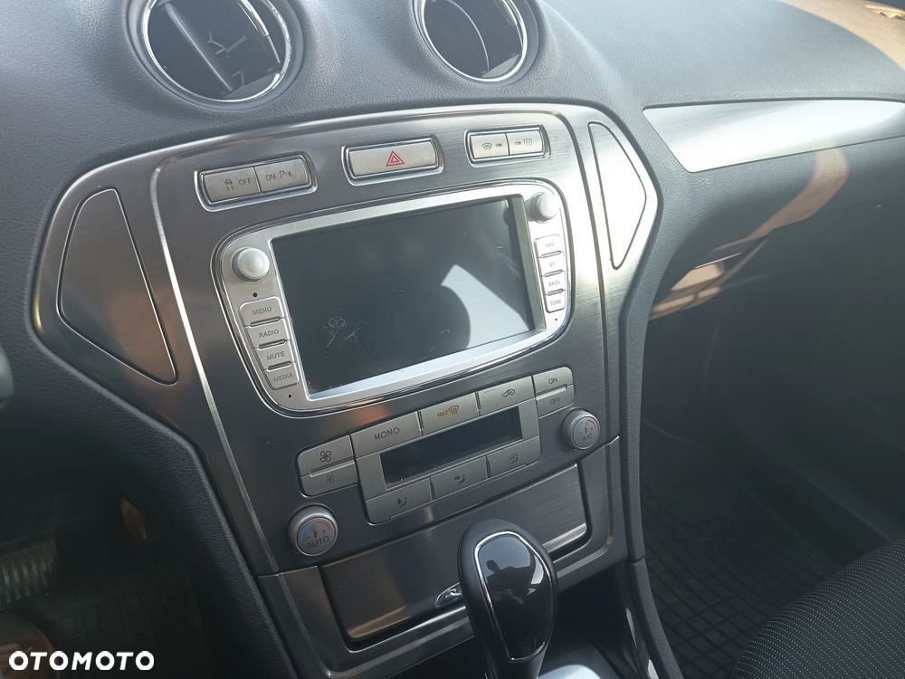 Ford Mondeo 2.0 TDCi Titanium - 16