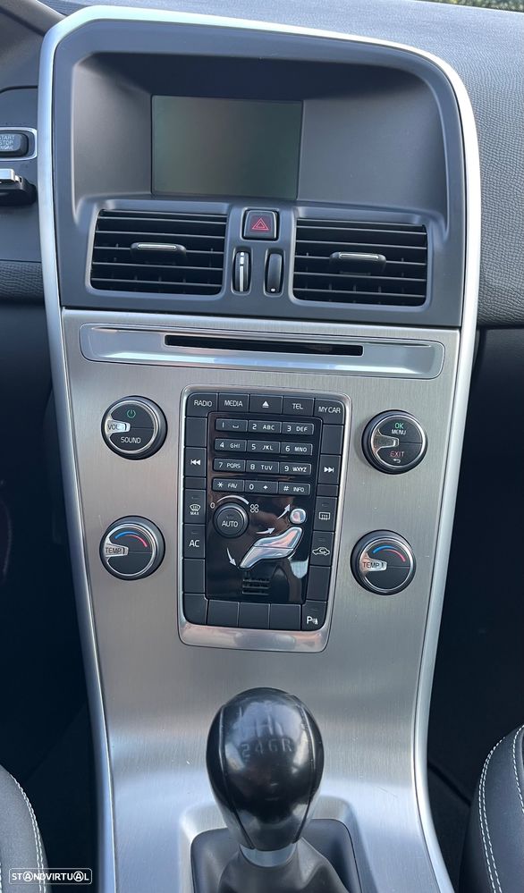 Volvo XC 60 2.0 D3 Drive Momentum Start/Stop - 10