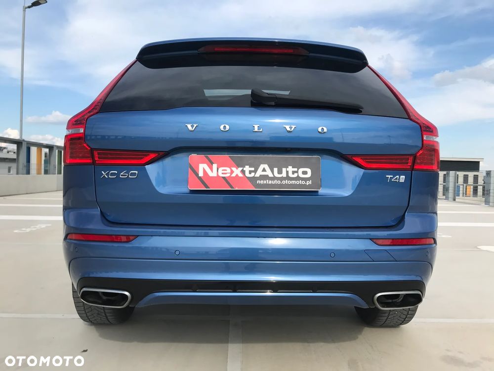 Volvo XC 60 T4 R-Design - 8