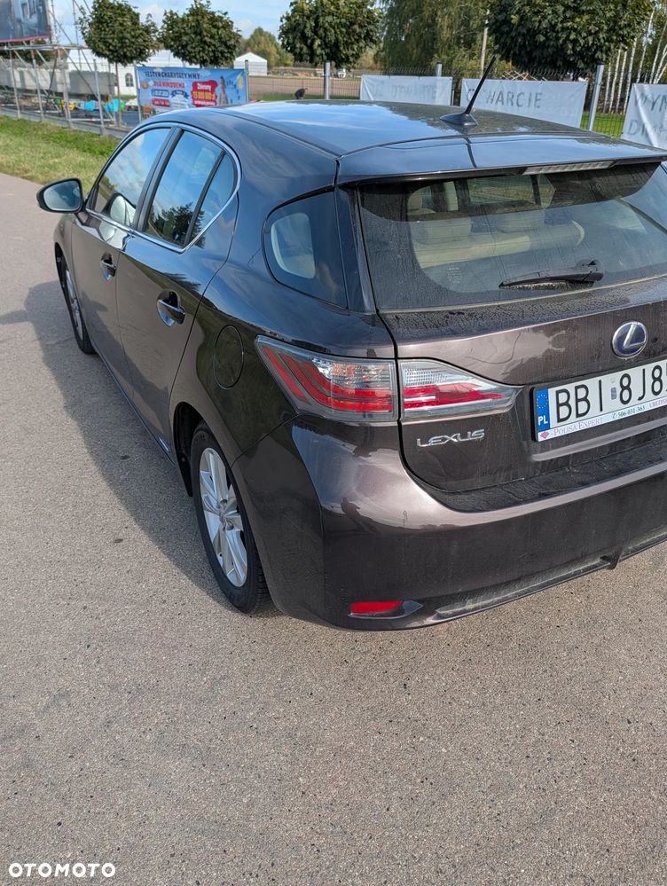 Lexus CT - 4