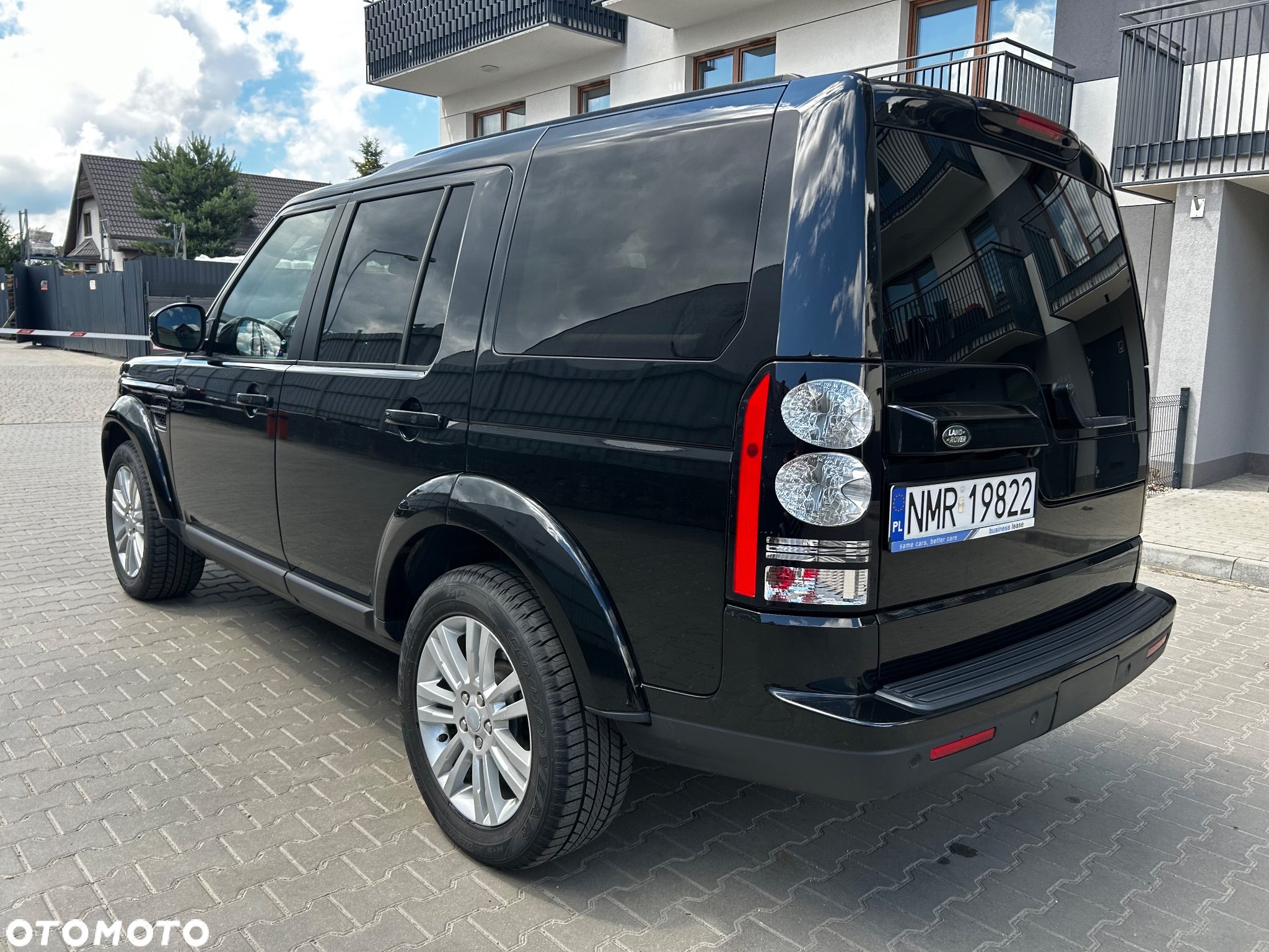 Land Rover Discovery IV 3.0 V6 SC HSE - 11