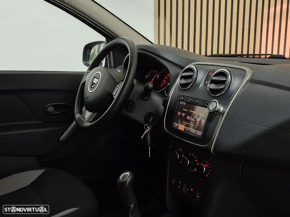 Dacia Sandero 0.9 TCe Stepway - 14