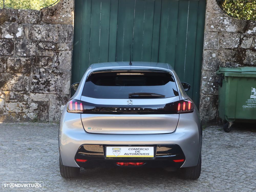 Peugeot e-208 Allure - 3