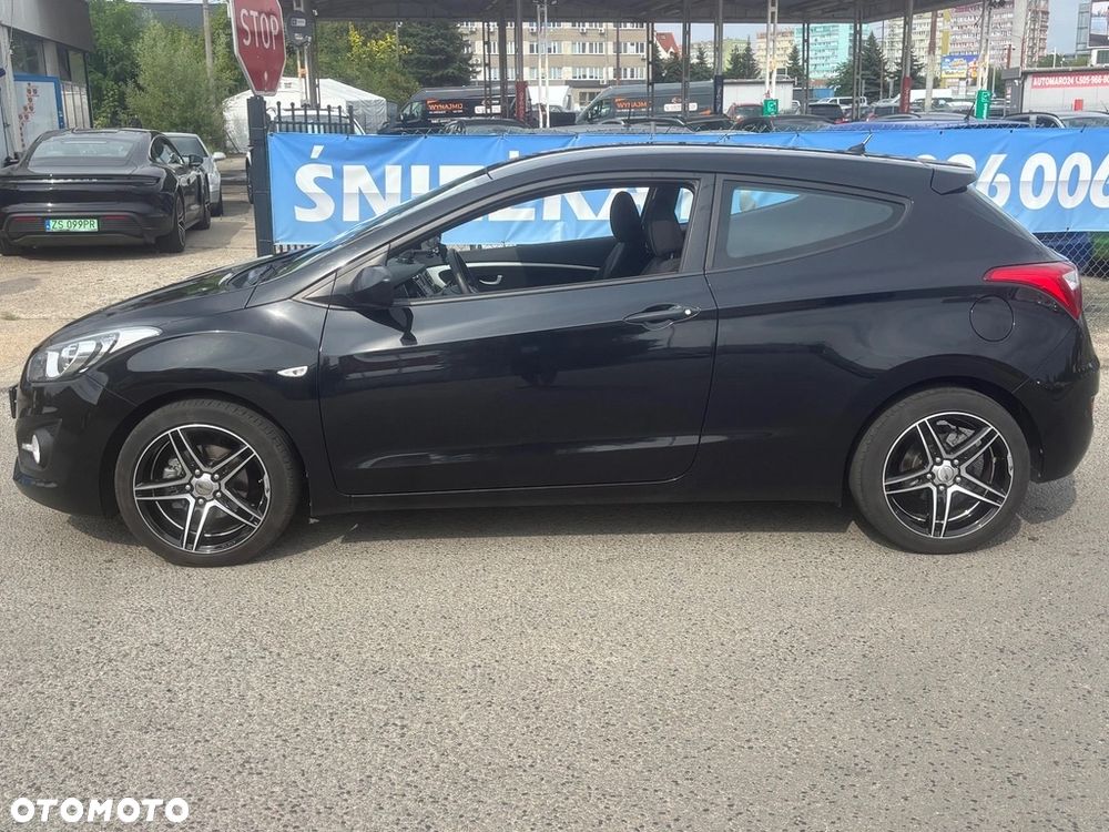 Hyundai i30 1.4 Classic + - 11